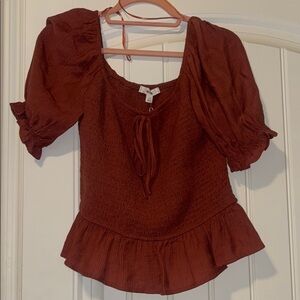 *NEVER BEEN WORN* Mine Rust Red and Brown Puff Sleeve Peplum Blouse